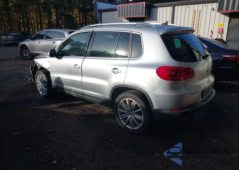 2015 Volkswagen Tiguan Se from USA, damaged, VIN WVGAV7AX1FW563554